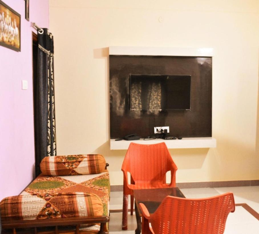 Sannidhi Service Apartments Tirupati Eksteriør bilde